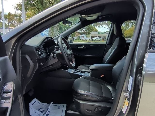 2025 Ford Escape ST-Line Select